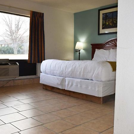 American Best Inn By Oyo I-35 Perry Near Lake Mcmurtry Zewnętrze zdjęcie