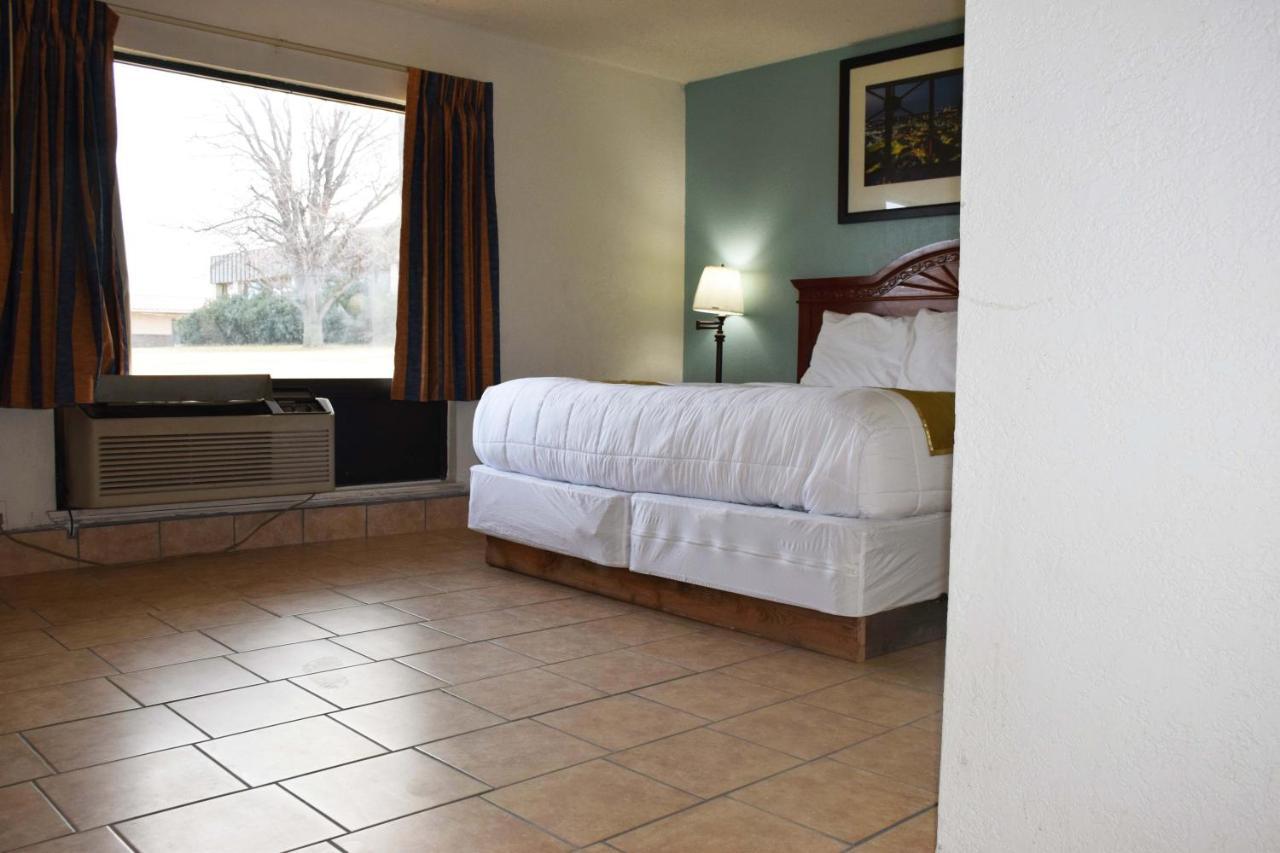 American Best Inn By Oyo I-35 Perry Near Lake Mcmurtry Zewnętrze zdjęcie