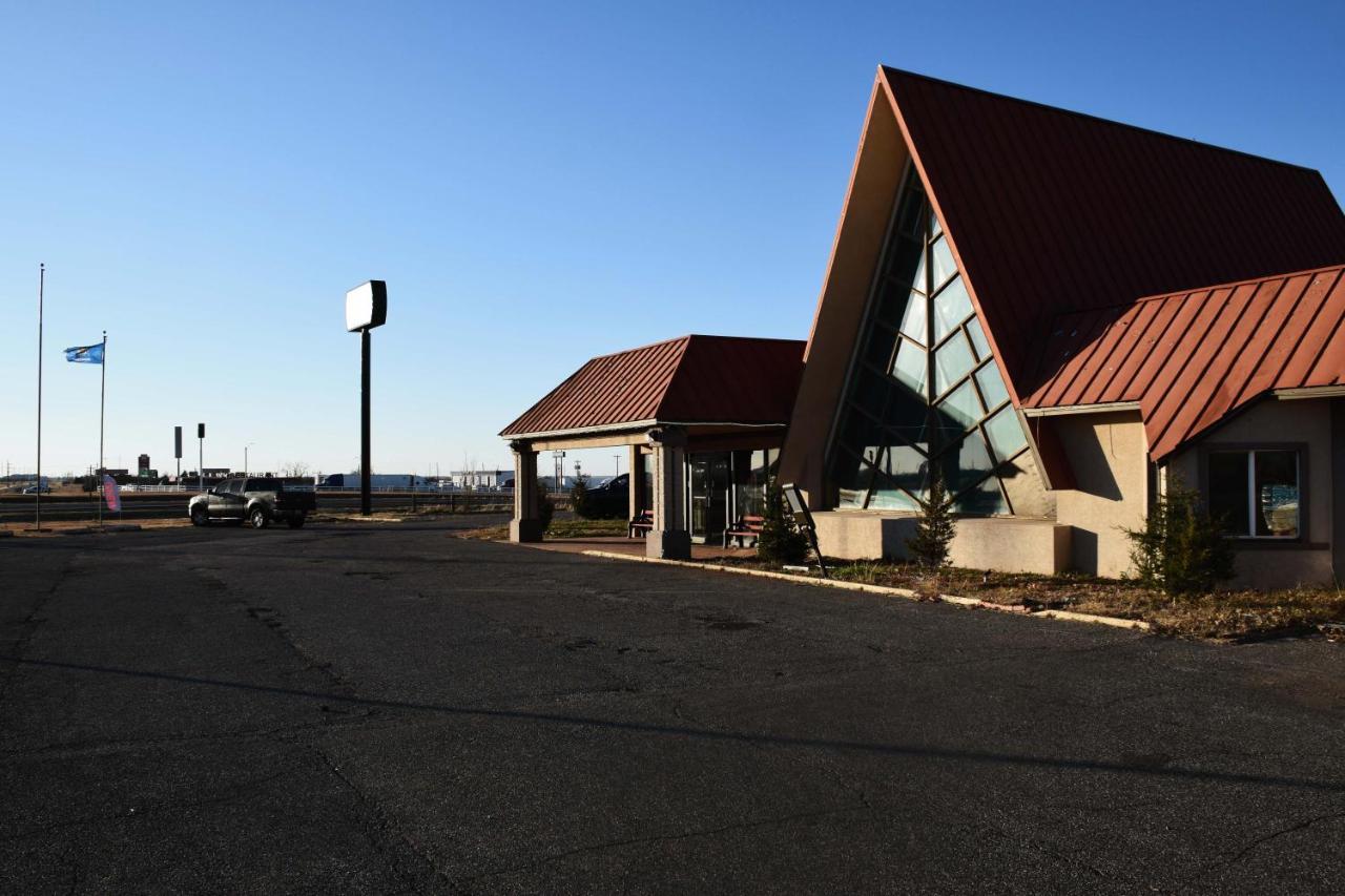 American Best Inn By Oyo I-35 Perry Near Lake Mcmurtry Zewnętrze zdjęcie