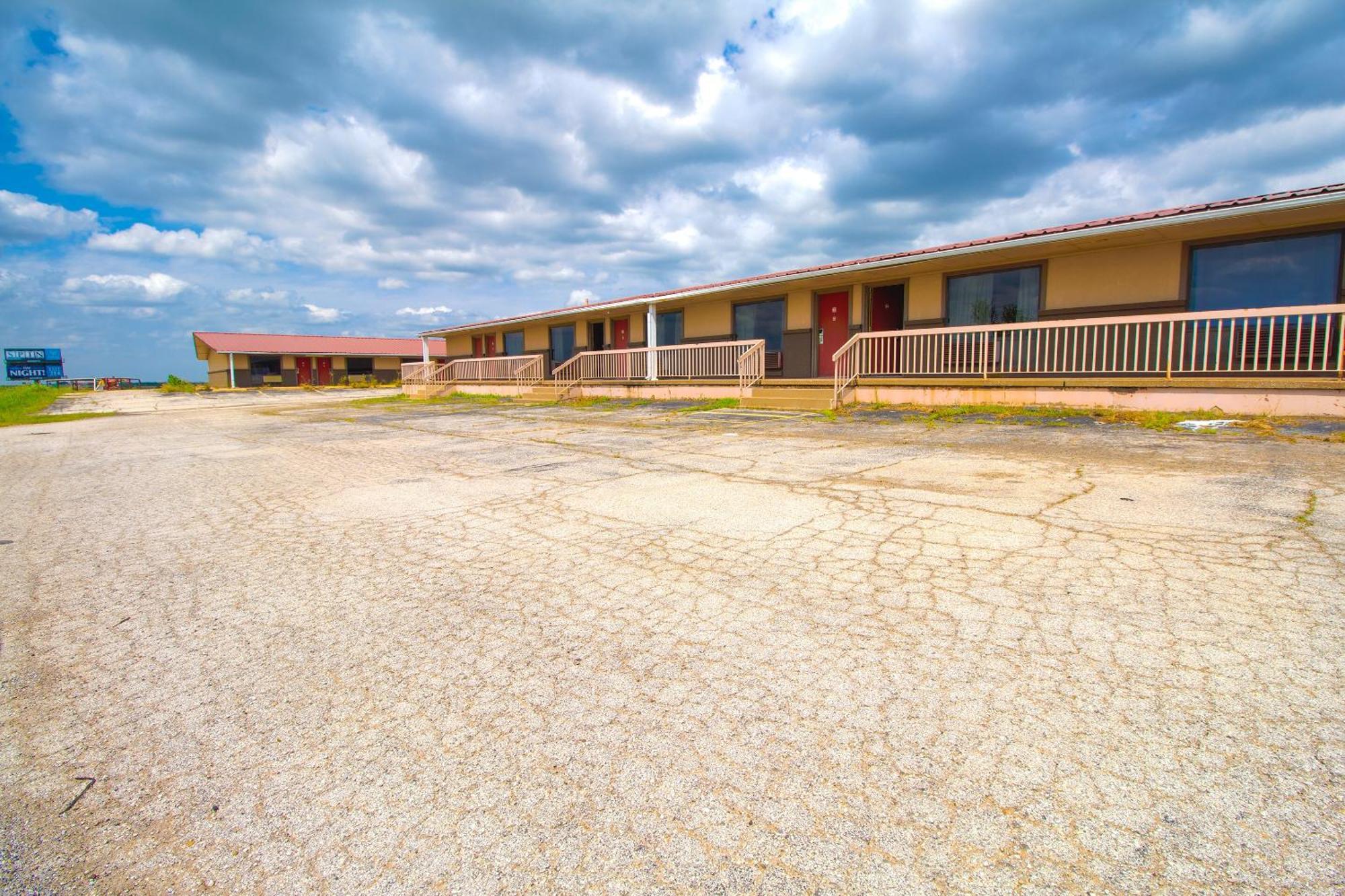 American Best Inn By Oyo I-35 Perry Near Lake Mcmurtry Zewnętrze zdjęcie